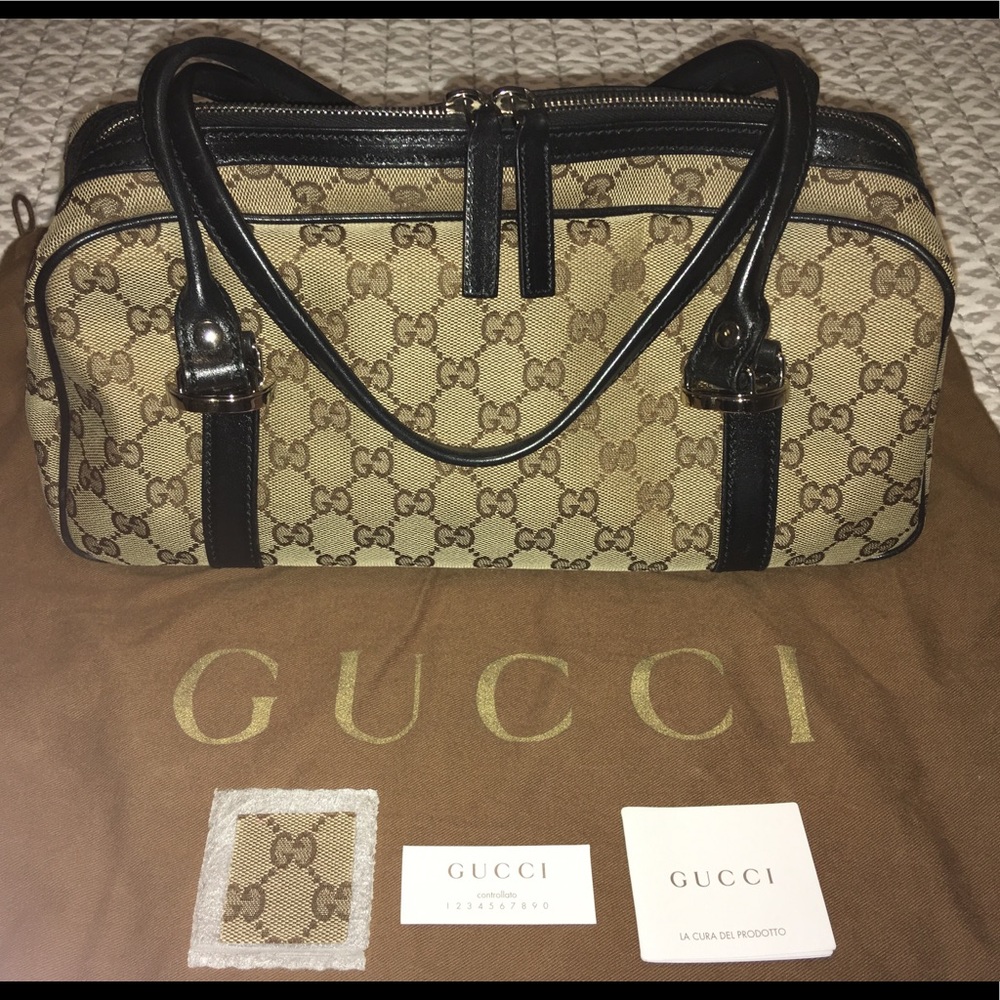Classic Gucci Shoulder Bag